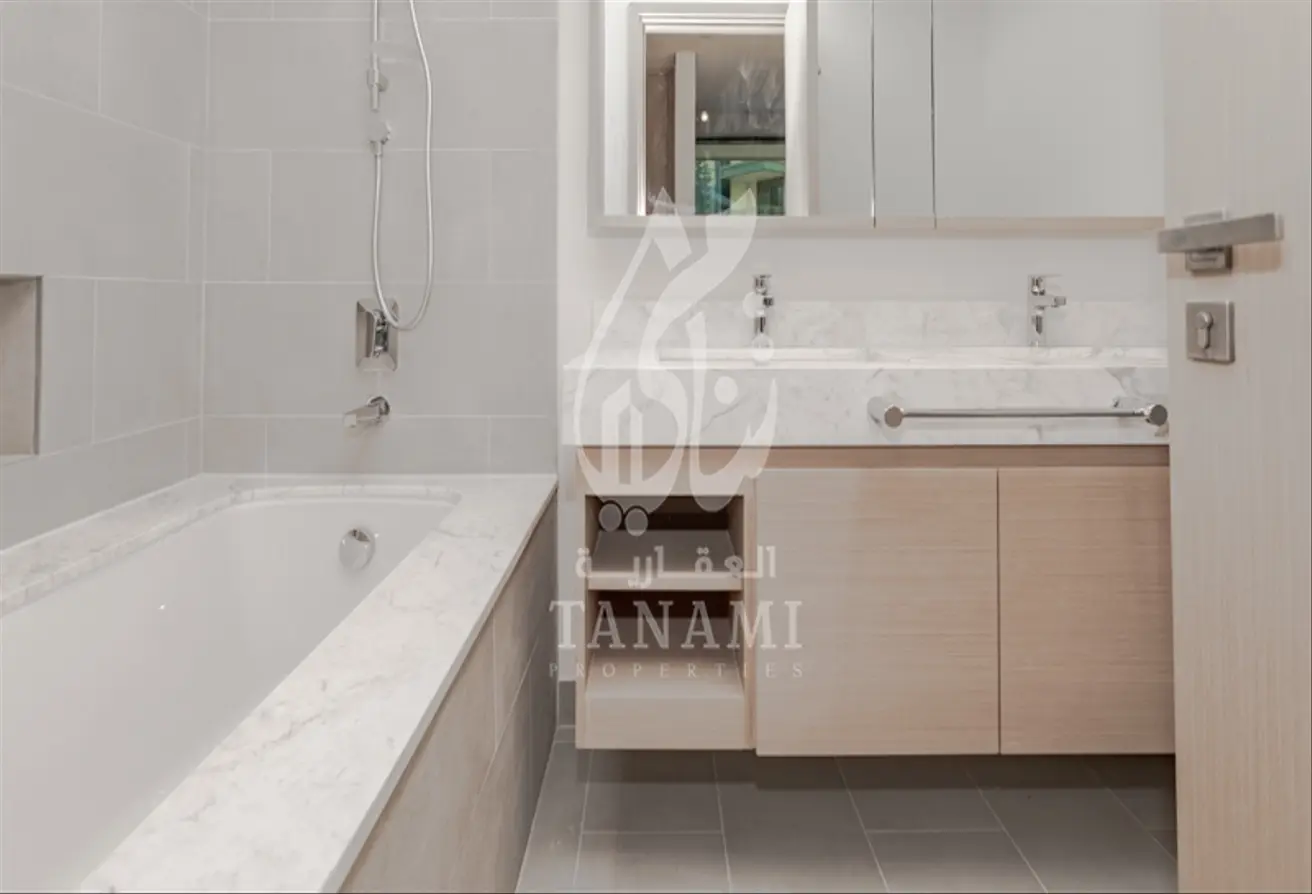 APARTMENT FOR SALE IN CREEK RISE, CREEK RISE TOWER 1