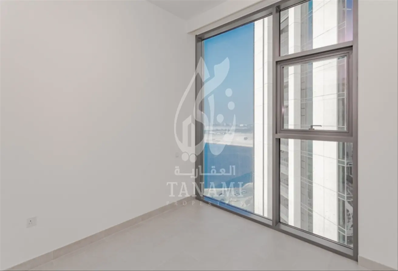 APARTMENT FOR SALE IN CREEK RISE, CREEK RISE TOWER 1
